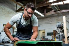 Práce, řemeslník, dílna - ilustrace