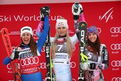 Sjezd v Ga-Pa: Goggiaová, Vonnová, Weiratherová