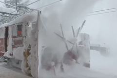 Zermatt byl dva dny odříznutý. Střediskem projížděl jen sněžný vlak