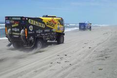 Macíkův Liaz předhonil ve sprintu podél oceánu ruský Kamaz