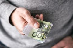 Ilustrační fotografie, Euro, bankovky, 2017