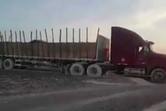 Řidič kamionu přejel obrazce na planině Nazca. Chtěl vyměnit pneumatiku