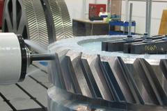 Ozubené kolo, obrábění oceli, kov, nástroj, mechanika