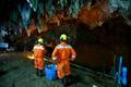 Hledání dětí v thajské jeskyni