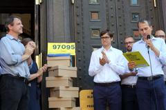 Praha sobě odevzdává podpisy