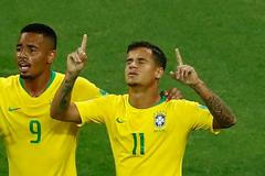 Philippe Coutinho slaví svůj gól v zápase Brazílie - Švýcarsko na MS 2018