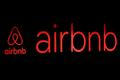 Airbnb logo ilustrační foto