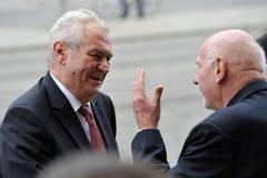 Foto / Miloš Zeman & Pavel Rychetský / ČTK / 12. 11. 2015
