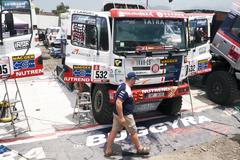 Do Tatry před Dakarem natekla voda. Asi během cesty po moři, myslí si Kolomý