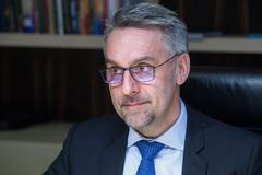 ŽIVĚ: Podá ministr obrany Lubomír Metnar rezignaci?