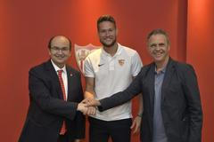 Tomáš Vaclík přestupuje do Sevilly