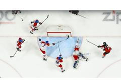 Čeští hokejisté inkasují na MS do 20 let gól od Jordana Kyroua