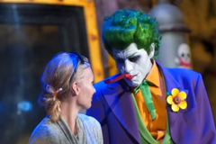 Filmová společnost Warner Bros. otevřela v Abú Dhabí obrovský zábavní park