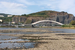 Ústí nad Labem zasáhlo extrémní sucho. Hladina řeky klesla o více než jeden a čtvrt metru