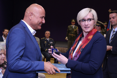 Ministryně obrany Karla Šlechtová ocenila ve středu protikomunistické odbojáře.