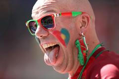 Velké hvězdy poslaly outsidery domů. Ronaldova trefa odrovnala Maroko, Suárez rozesmutnil Saúdy