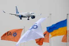 Mezinárodní aerosalon na letišti Le Bourget