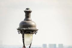 Medvěd hrající na vuvuzelu a chlápek, který to umí s míčem. Sledujte Fotbalový Sociál