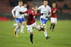 Sparťan Srdjan Plavšič v utkání s Mladou Boleslaví