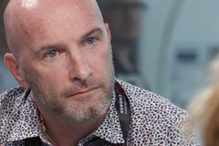 Že vysíláme fake news? Ať si udělá každý názor, my pracujeme s fakty, říká pracovník ruské televize