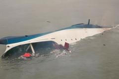 U Korejského poloostrova se potopil trajekt Sewol se 459 lidmi na palubě