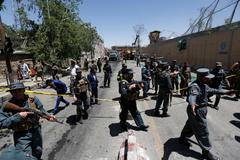 Bombový útok ve vládní čtvrti v Kábulu, květen 2017