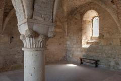 Starý kostel v Itálii, ilustrační foto.