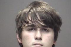 Dimitrios Pagourtzis, 17letý student postřílel 10 lidí na střední škole v americkém Texasu.