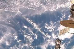 Padl vesmírný rekord. Ruská nákladní loď dorazila na vesmírnou stanici za necelé 4 hodiny