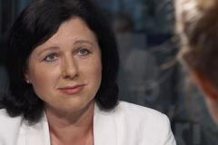 Jourová: Srovnám do latě každého, český otisk bude silnější. Nebudu politrukem EU