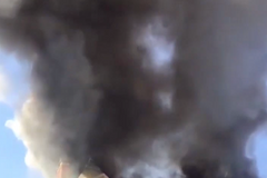 V centru Londýna hoří luxusní hotel Mandarin Oriental