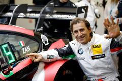 Alessandro Zanardi slaví páté místo v závodě DTM v Misanu