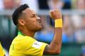 Neymar slaví gól v zápase Mexiko - Brazílie na MS 2018