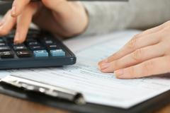 Ilustrační fotografie, daňové přiznání, přiznání k dani z příjmů, formulář, daně, 2018