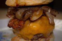 To sníš: Mini burgery