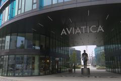 Waltrovka a sochy Davida Černého