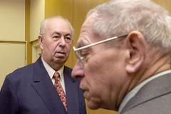 Jaromír Obzina (vlevo) soud akce Asanace 2001