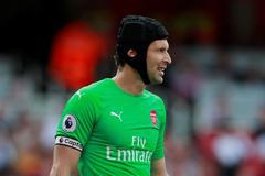 Chci se vrátit do brány, každý chce hrát. Státní vyznamenání je čest, říká Petr Čech