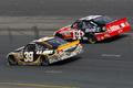 NASCAR 2014, Loudon: Tony Stewart (14) a Ryan Newman (39)