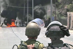 Palestinci se střetli s izraelskými vojáky na území Západního břehu Jordánu