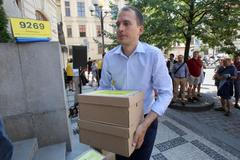 Praha sobě odevzdává podpisy