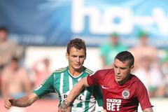 fotbal, HET liga 2017/2018, Bohemians 1905 - Sparta, Lukáš Hůlka a Nicolae Stanciu