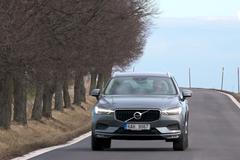 Nejlepší auto od Volva? Rozhodně XC60. Sveze vás bezpečně jako dítě v bavlnce