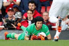 fotbal, anglická liga 2018/2019, Arsenal - Everton, Petr Čech v akci