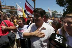 Carlos Alvarado