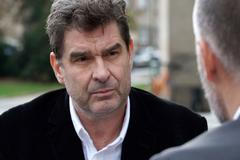 Novináři jsou ohrožený druh, Zemanovy výroky jen vybízí k dalšímu násilí, říká Etzler