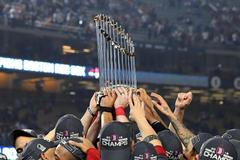 Baseballisté Bostonu s trofejí pro vítěze Světové série