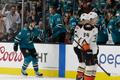 hokej, NHL 2018/2019, San Jose - Anaheim, Tomáš Hertl slaví gól
