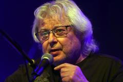 Nechte zpívat Mišíky!