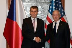 Andrej Babiš a James Mattis